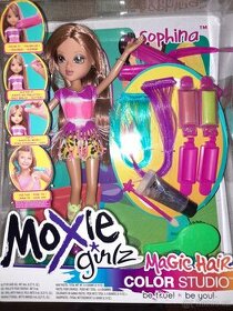 Nová panenka Moxie magické vlasy