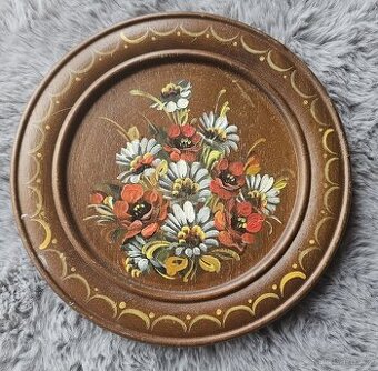 Dekorativní ručně malovaný dřevěný talíř – Itálie, Dolomity