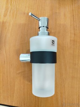 Nimco NAVA sada doplňků černá/chrom