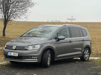VW Touran Ideální krásné a spolehlivé rodinné auto 7 míst
