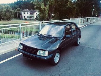 Peugeot 205 1.6 automatic