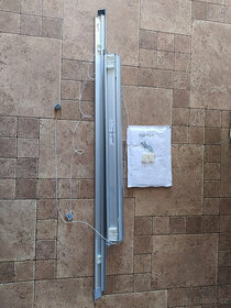 Roleta do střešního okna  o prosklení 60x100