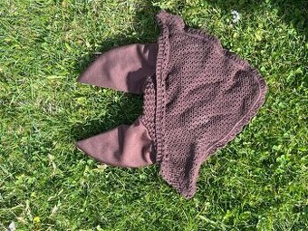 Háčkovaná čabraka na uši – Hnědá – FULL