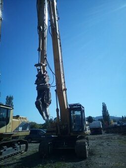 Caterpillar CAT 330B UHD