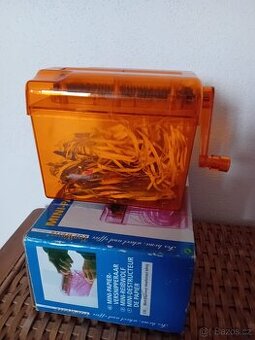 Mini skartovačka na kličku