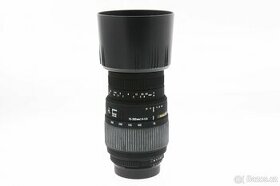Sigma 70-300mm DG f/4-5.6 Full-frame pro Nikon