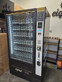 Prodejní automat Evend Solid10 s chlazením