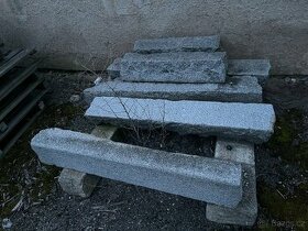 Kamenný sloupek, schod, obrubník - 1