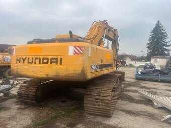 Pásový bagr Hyundai