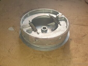 Jawa pérák brzdový štít 150mm
