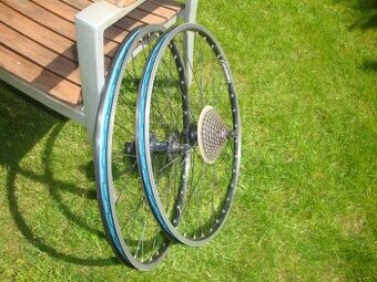Přední a zadní kola na horské kolo 26" - Deore XT, Mavic,..