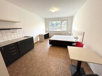 krásný byt 1+kk 27m2 v ul. Křížová, Praha - Smíchov