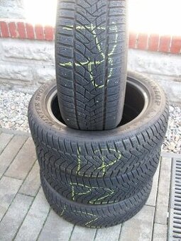 sada zimních Dunlop Superb3 Passat B8 215.55.17 XL 95%