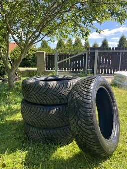 Celoroční pneu Zeetex ZT8000 4S 185/60 R15 88 H XL