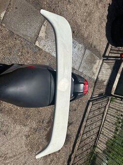 Spoiler peugeot 405