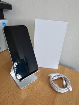 iPhone 15 128GB, stav A+ fyzická SIM, Green, 12M záruka
