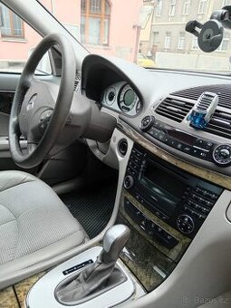 Mercedes w211 e320