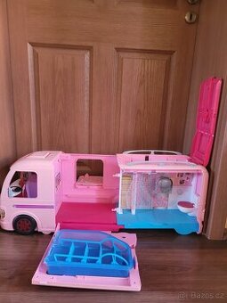 Dětský karavan Barbie