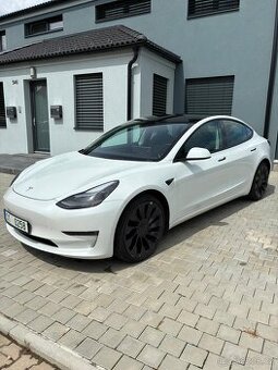 Tesla Model 3 Performance | 393kw | Malá degradace