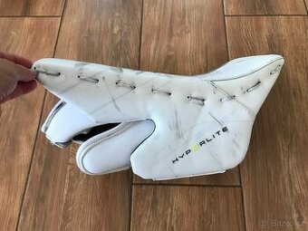 Vyrážečka Bauer HYPERLITE2 PROFI pěkný stav