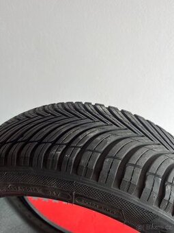 Celoroční pneu Kleber Quadraxer 3 215/45 R18