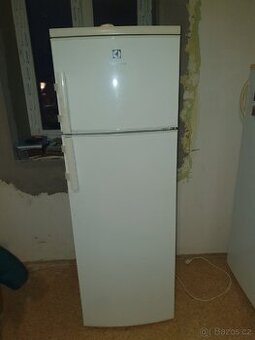 Lednice s mrazákem Electrolux