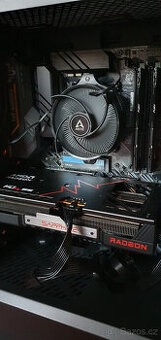 AMD Ryzen 7 5700G / 32GB DDR4 / Radeon 9060 XT OC 16G
