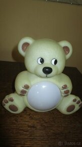 Hrající lampička medvídek