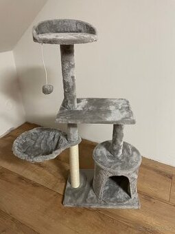 Nové kočičí škrabadlo