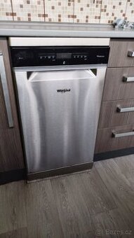 Myčka Whirlpool A 45 cm