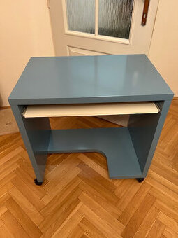 Počítačový stolek