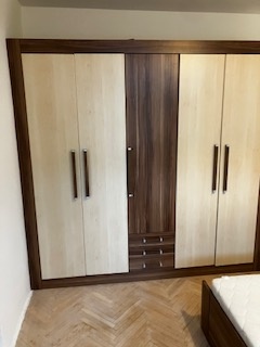 ZDARMA nábytek skřín, manž.postel a další