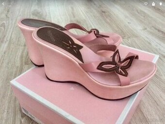 Dámské boty na klínku, vel.38.