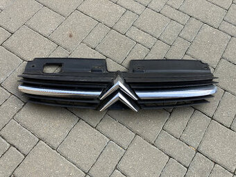 Přední  mřížka C5