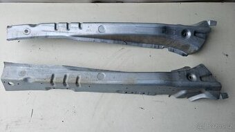 Podélník hrany podběhu Škoda Octavia 1