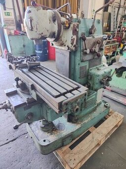 Frézka univerzální