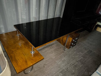 Velký trubkový psací stůl, 20. léta 20. století