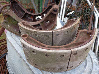 nahradní díly praga S5t,V3S