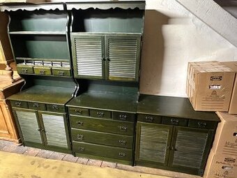 Skřiň - linka - kredenc zelená