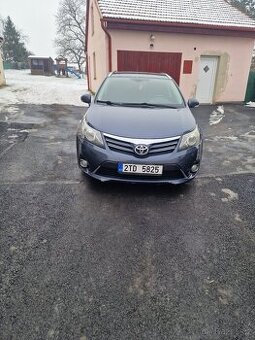 Avensis combi