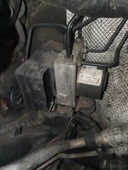 Řídící jednotka ABS Škoda Octavia 2 - 1K0 614 117 H