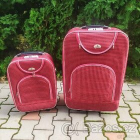 2x cestovní kufr červený, vel S 40l a L 105l