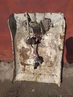 Tatran Manet 125 přední plech štít včetně elektriky
