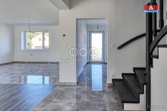 Prodej rodinného domu, 166 m², Sibřina, ul. Ořechová