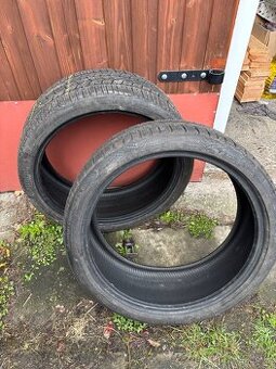 Dvě pneumatiky Continental 245/35 R20