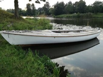 PRODEJ - LAMINÁTOVÁ LOĎ - PROJEKT - SLEVA