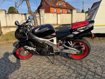 Honda CBR 900 RR