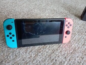 Prodám Nintendo switch.
