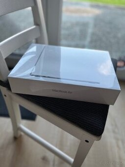 Nový Macbook Air M2 (2022), 8GB RAM, 256 GB