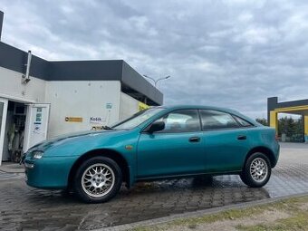 Mazda 323f 1.5 65 KW DOHC. Klima, el.okna, centrál…